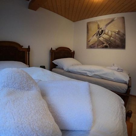 Fine&Pine Center Apartment Matten bei Interlaken Buitenkant foto