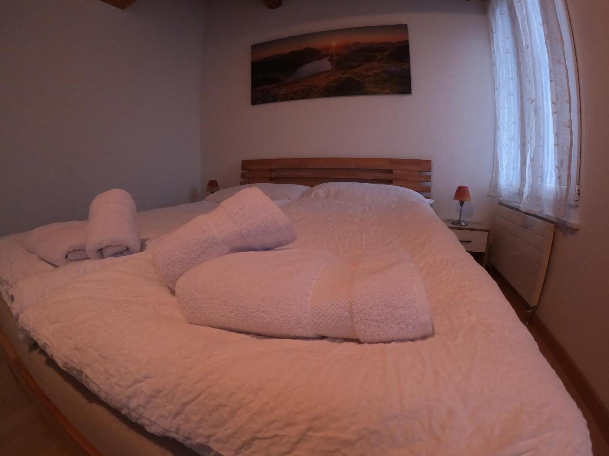 Fine&Pine Center Apartment Matten bei Interlaken Buitenkant foto
